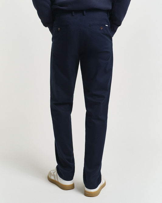Chinos mit normaler Passform