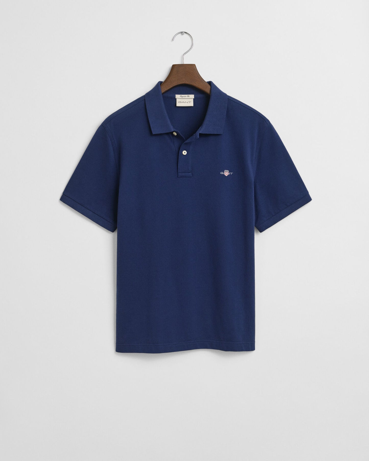 Regular Fit Piqué-Poloshirt mit Wappen