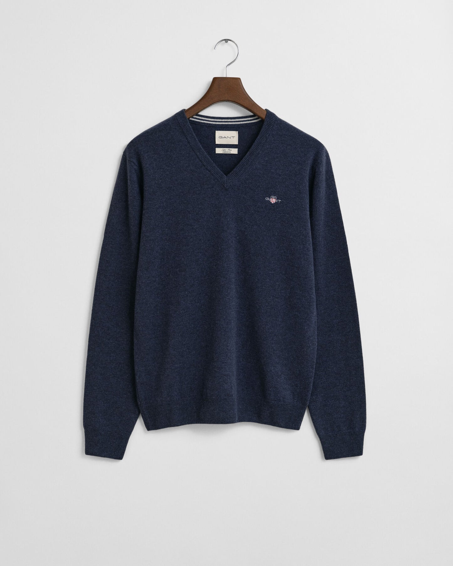 Pull en agneau mérinos extrafin à col en V