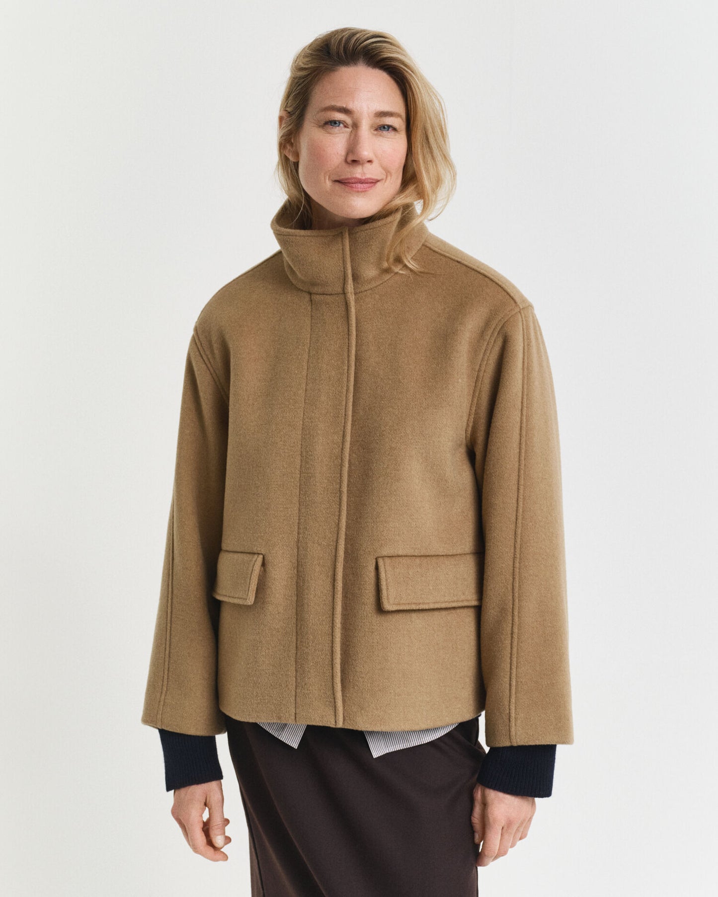 Veste courte en laine zippée