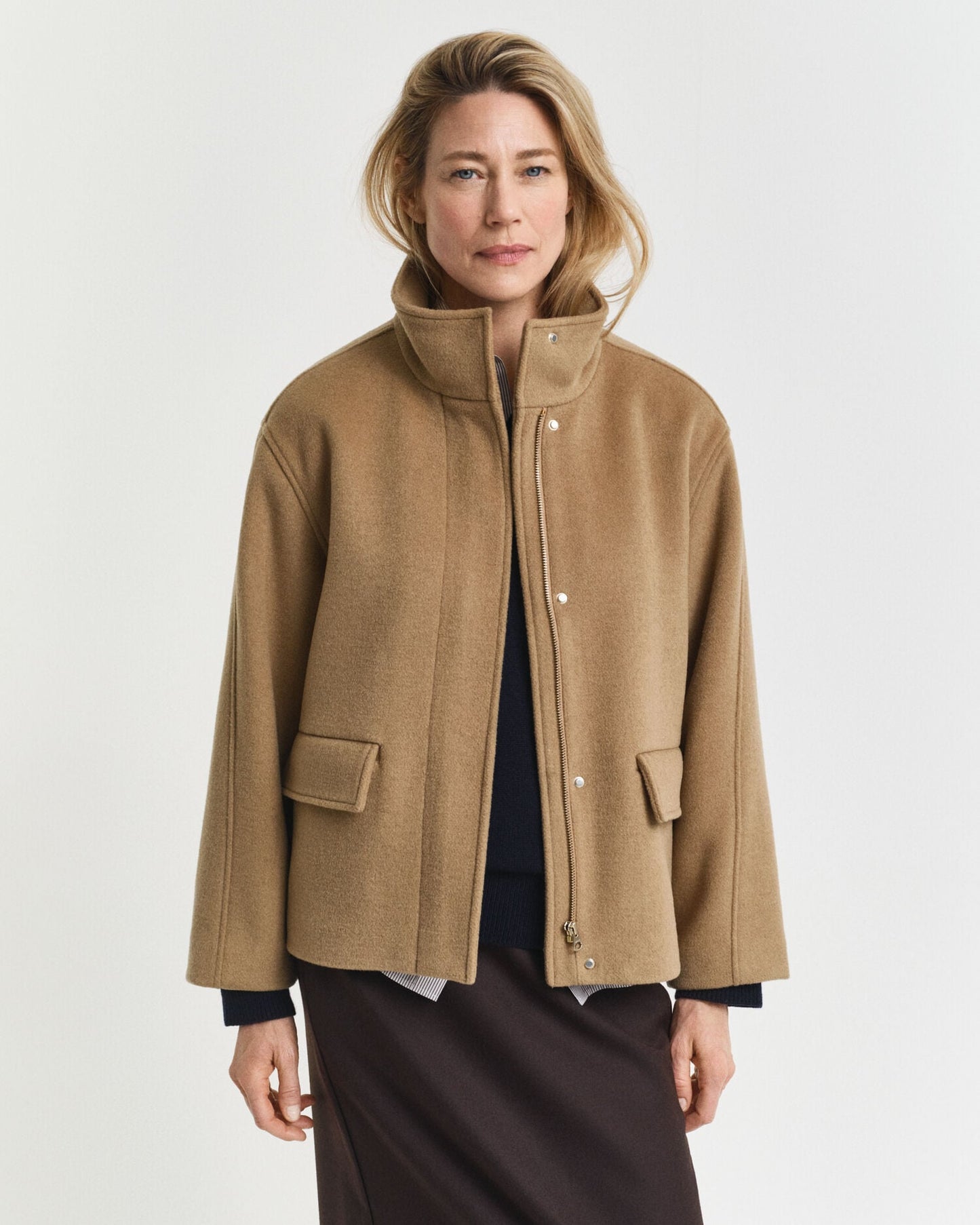 Kurze Wolljacke mit Reißverschluss