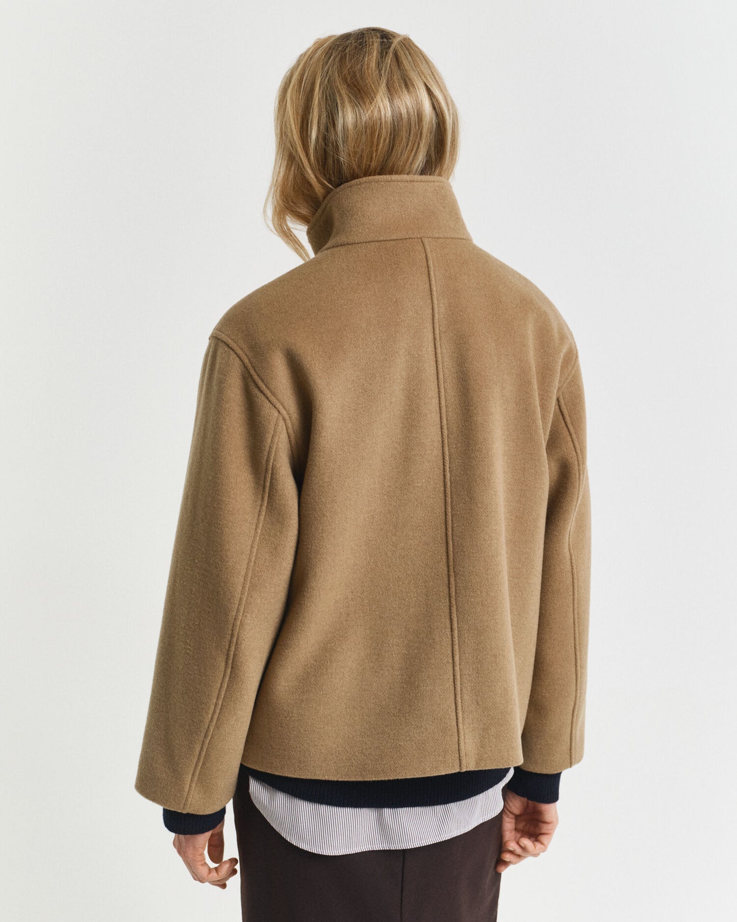 Veste courte en laine zippée