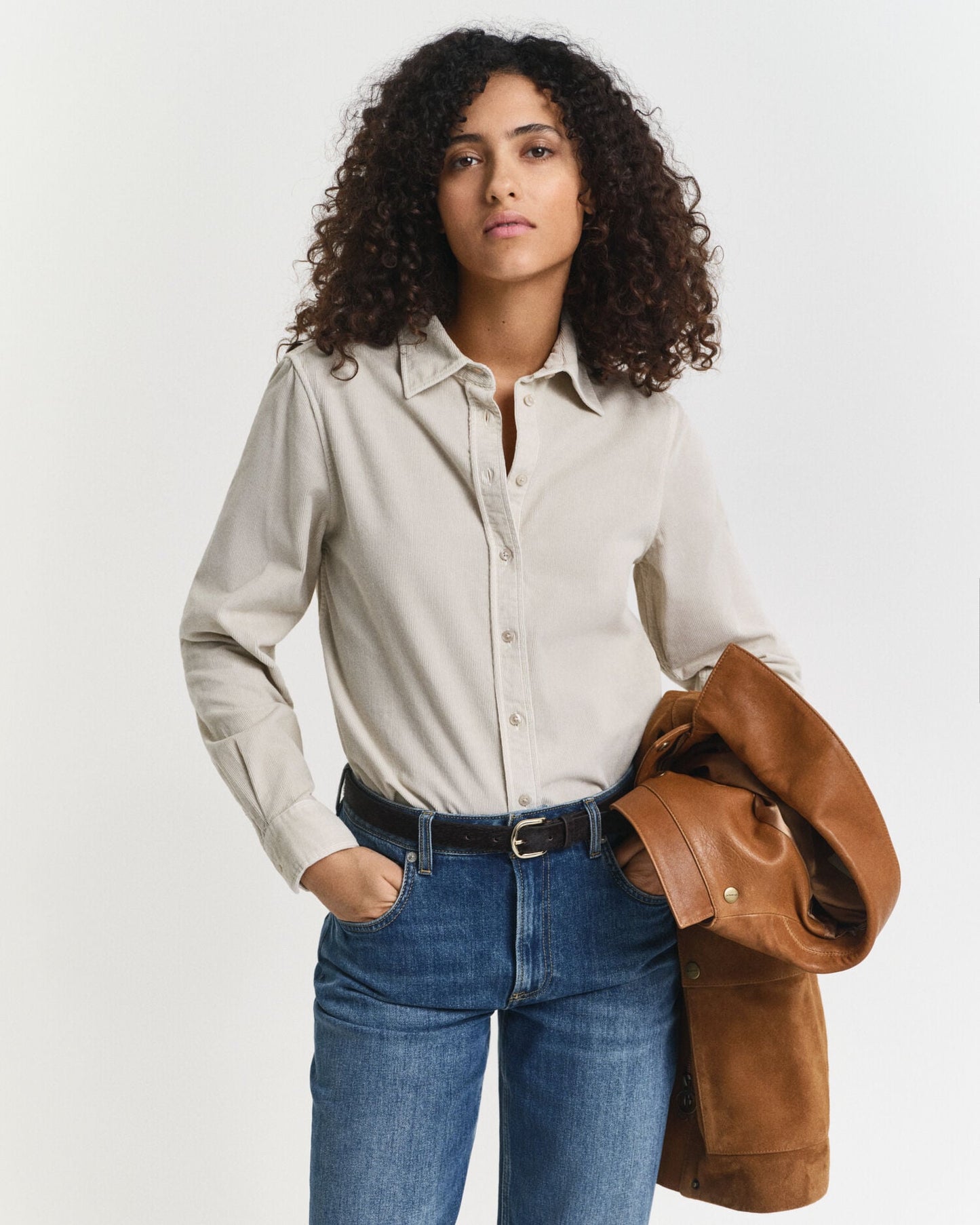 Chemise en velours côtelé coupe classique