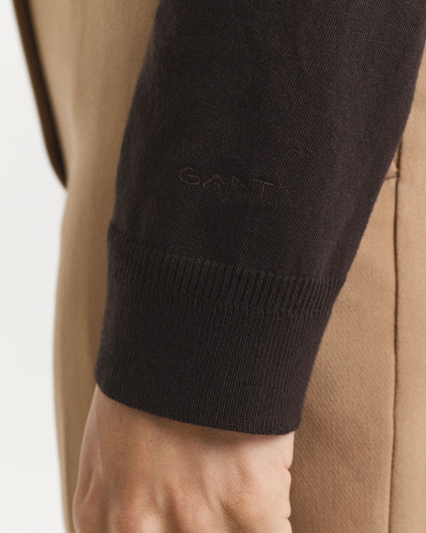 Polo à manches longues sans coutures et boutonné