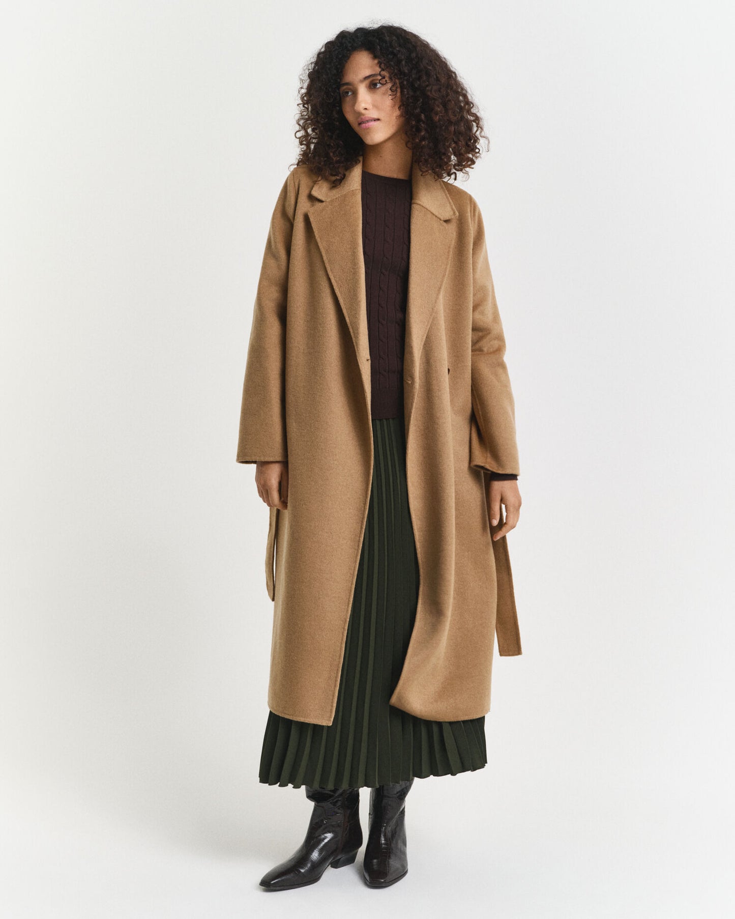 Manteau ceinturé cousu main