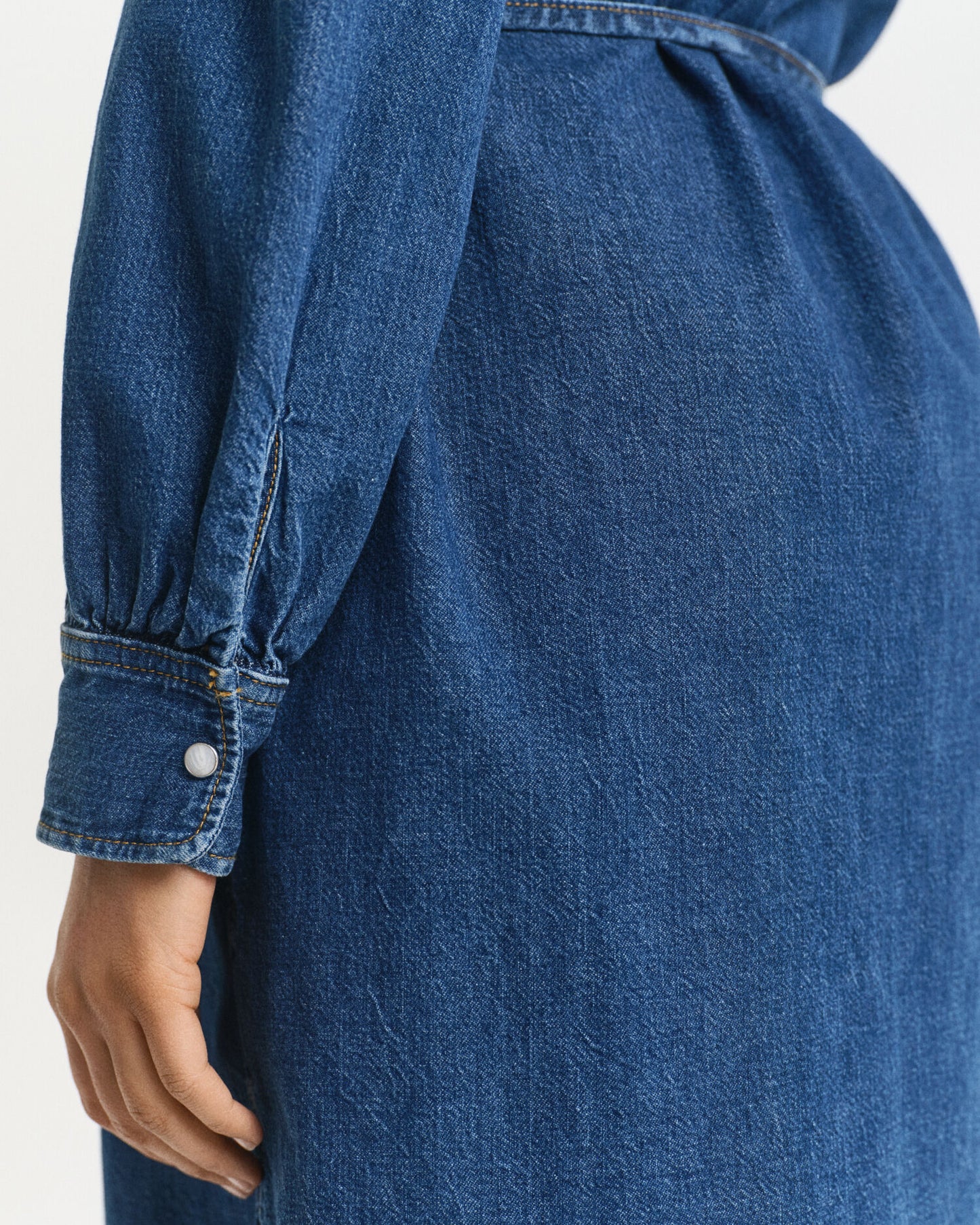 Jeanskleid mit Puffärmeln