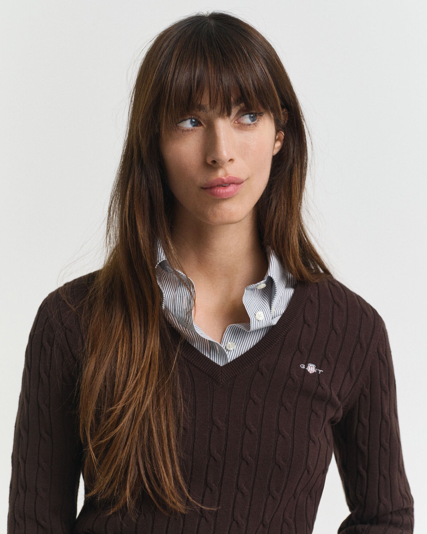 Pull en maille torsadée en coton stretch à encolure en V