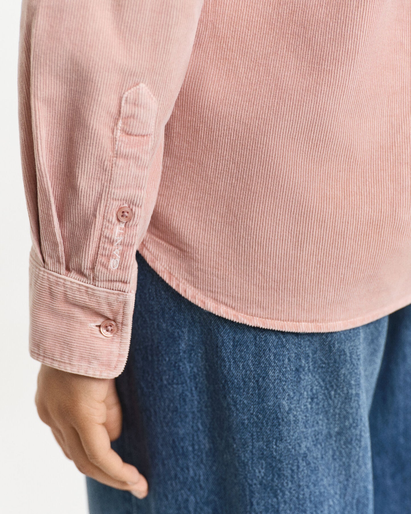 Chemise en velours côtelé coupe droite