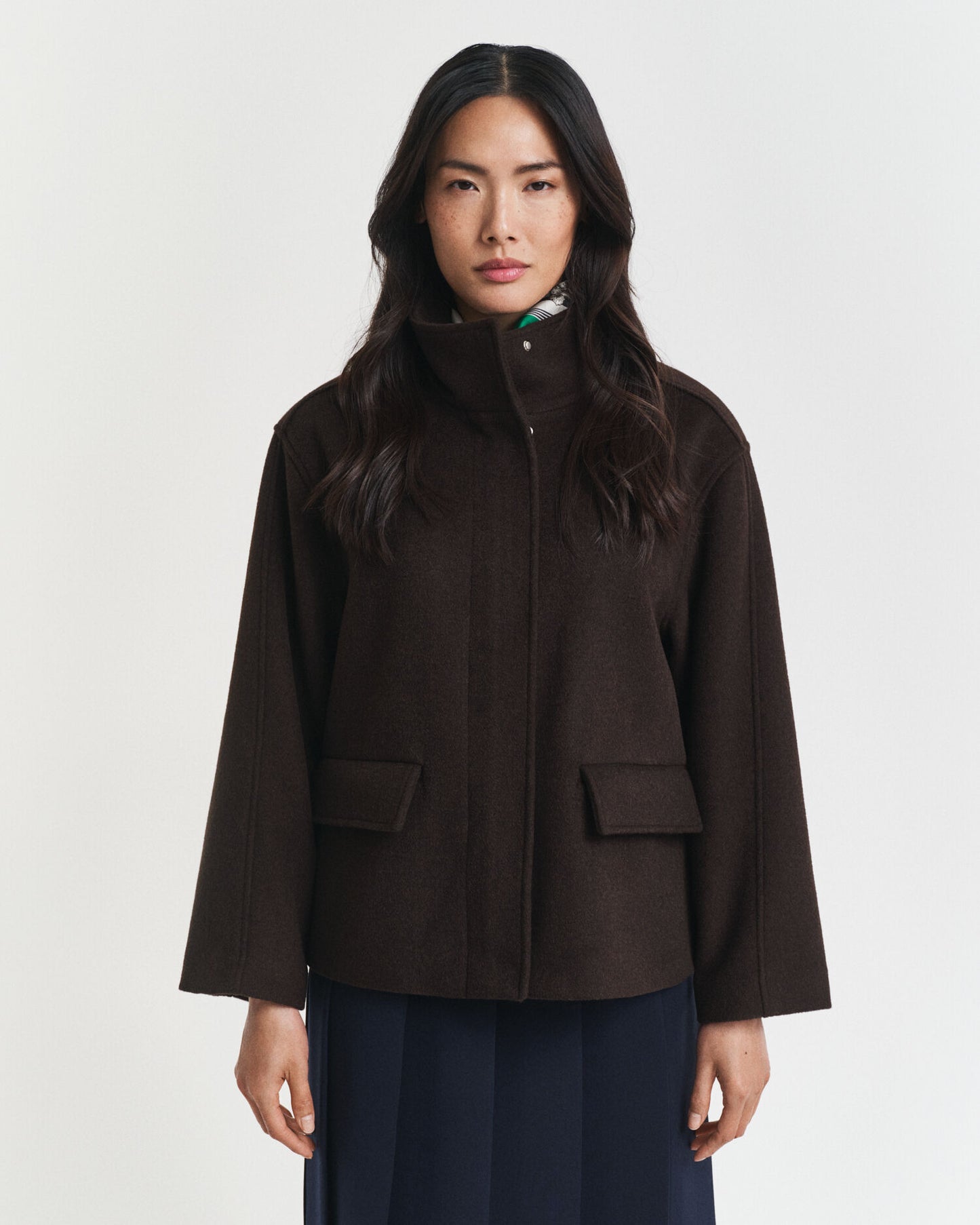 Kurze Wolljacke mit Reißverschluss
