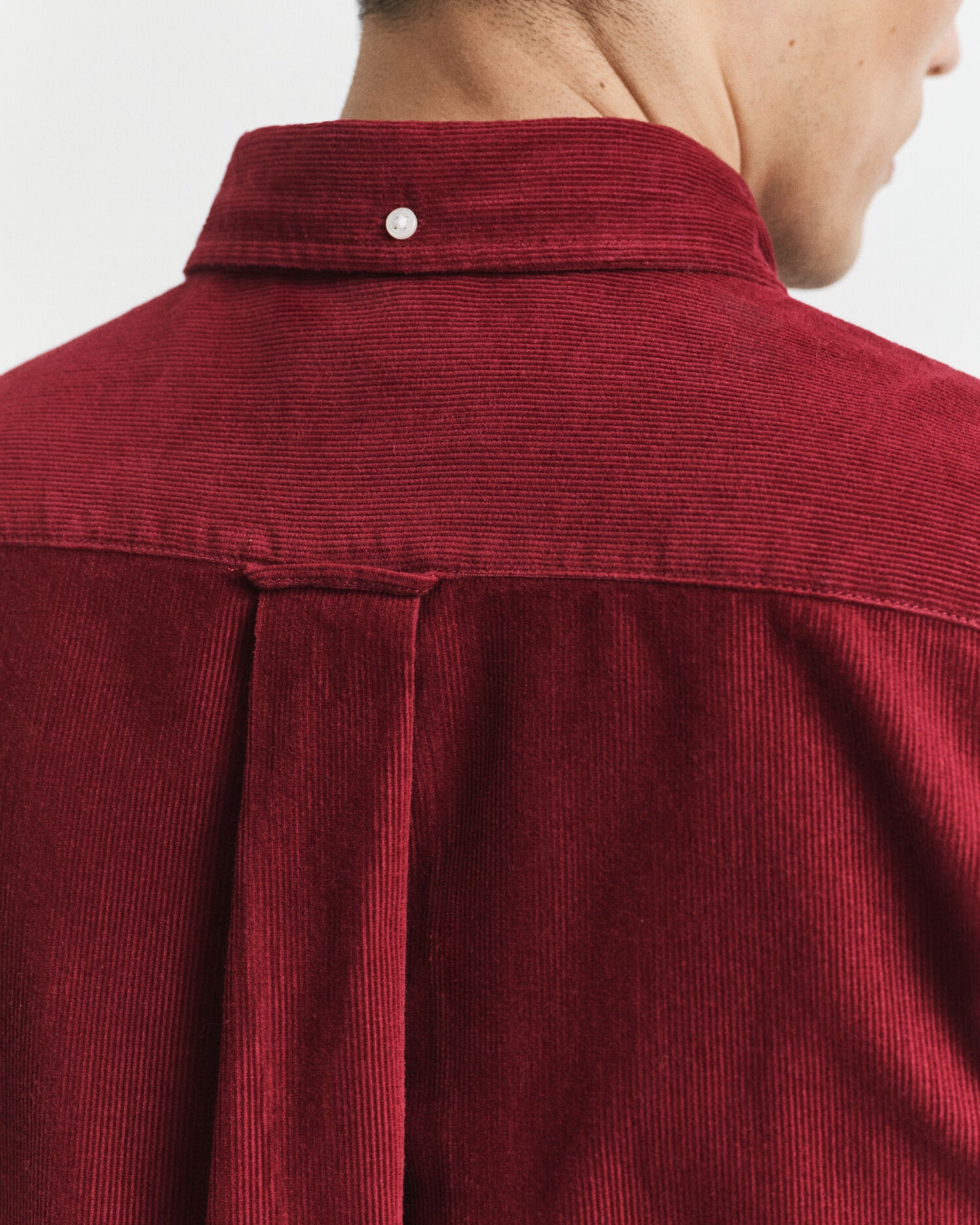 Chemise en velours côtelé coupe classique