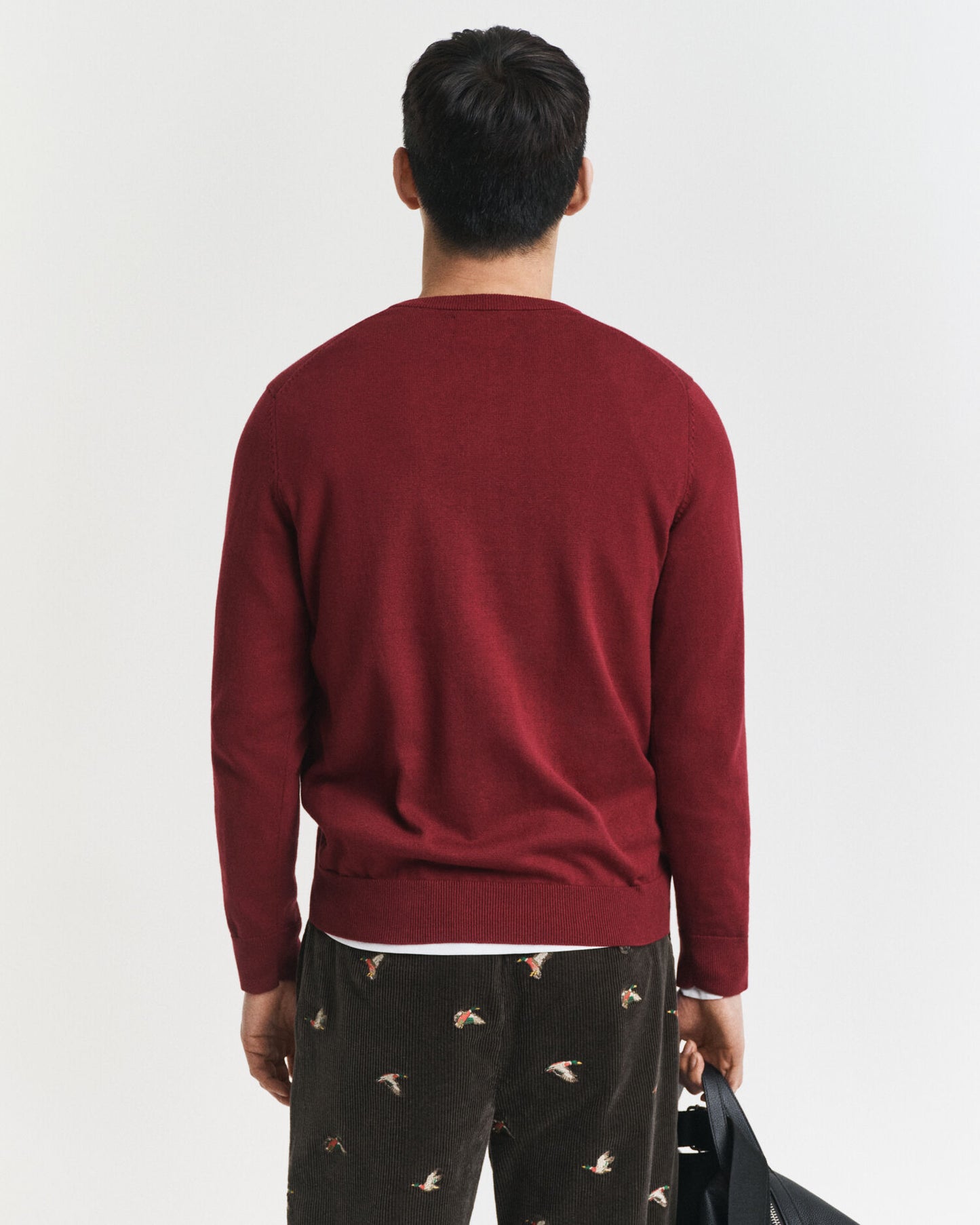 Chandail col en V classique en coton