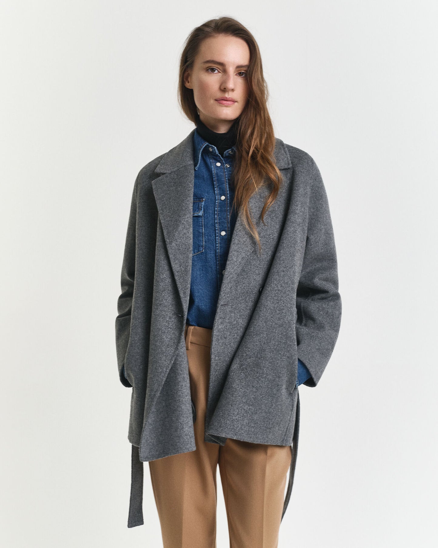 Veste ceinturée cousue main