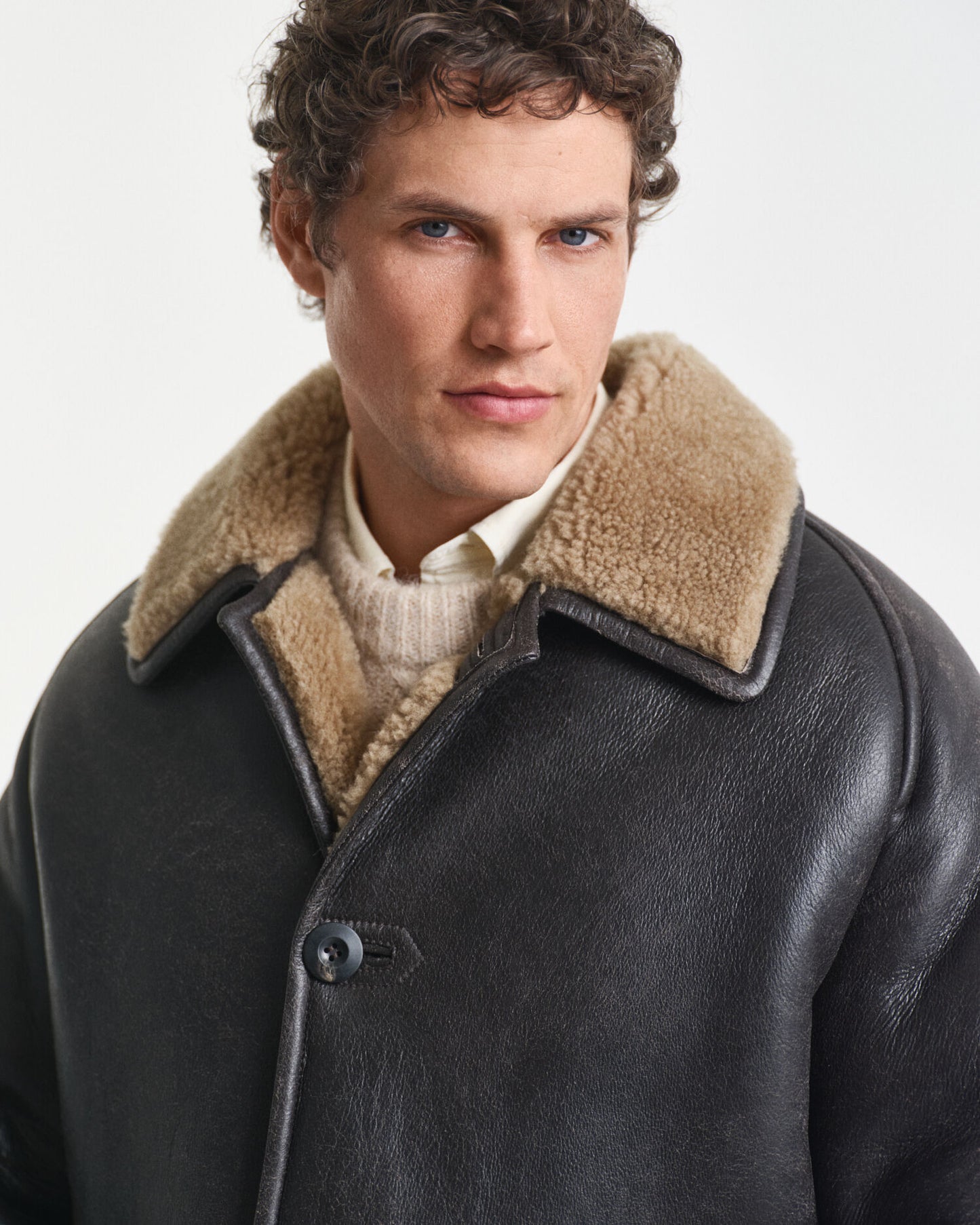 Veste en cuir et peau lainée vieilli
