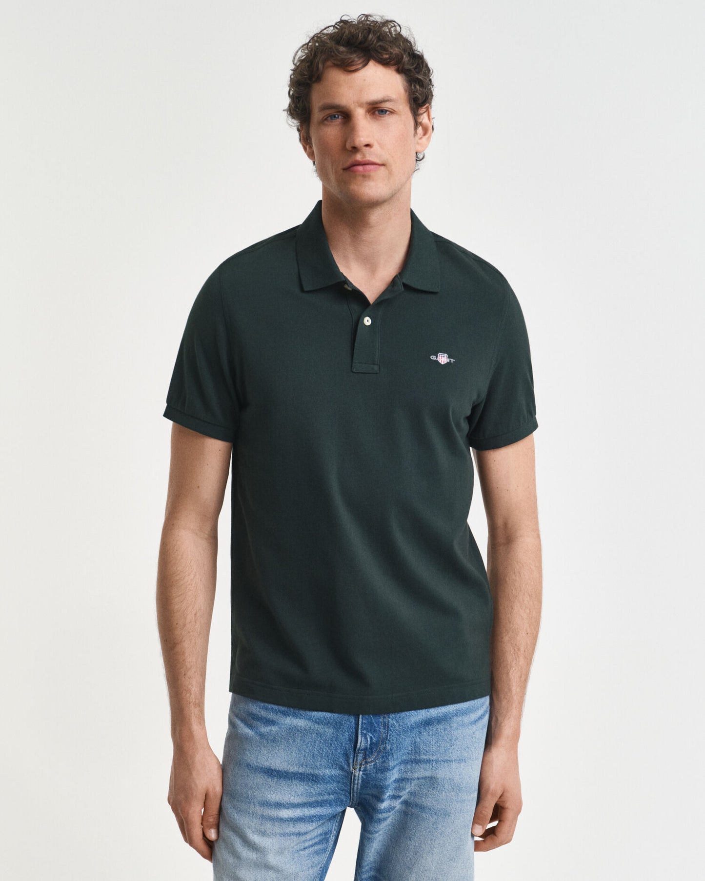 Polo en piqué à coupe regular avec écusson