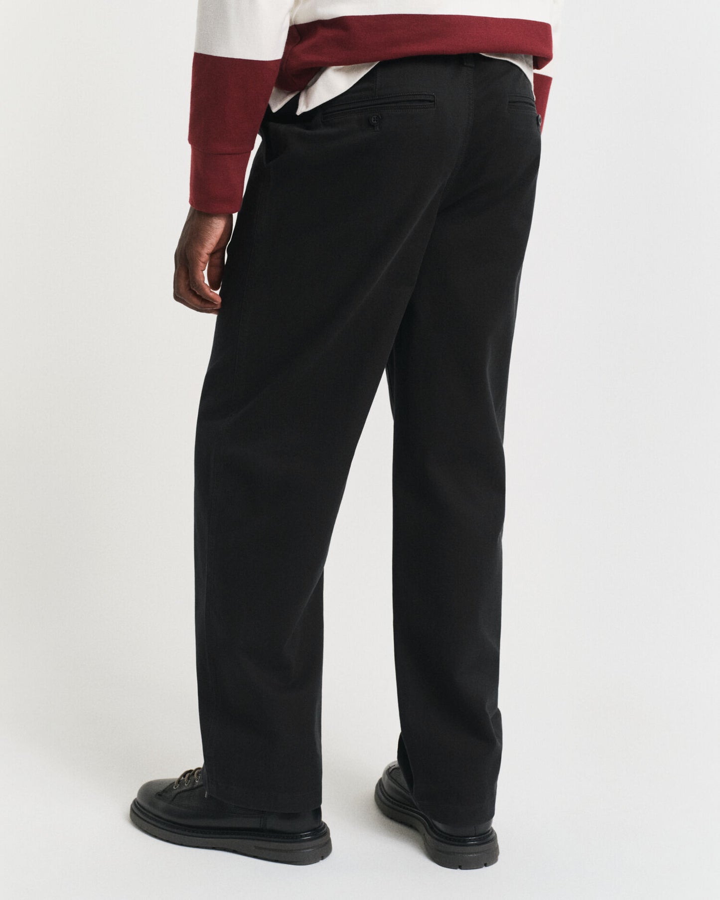 Chino aus Baumwoll-Twill, lockere Passform
