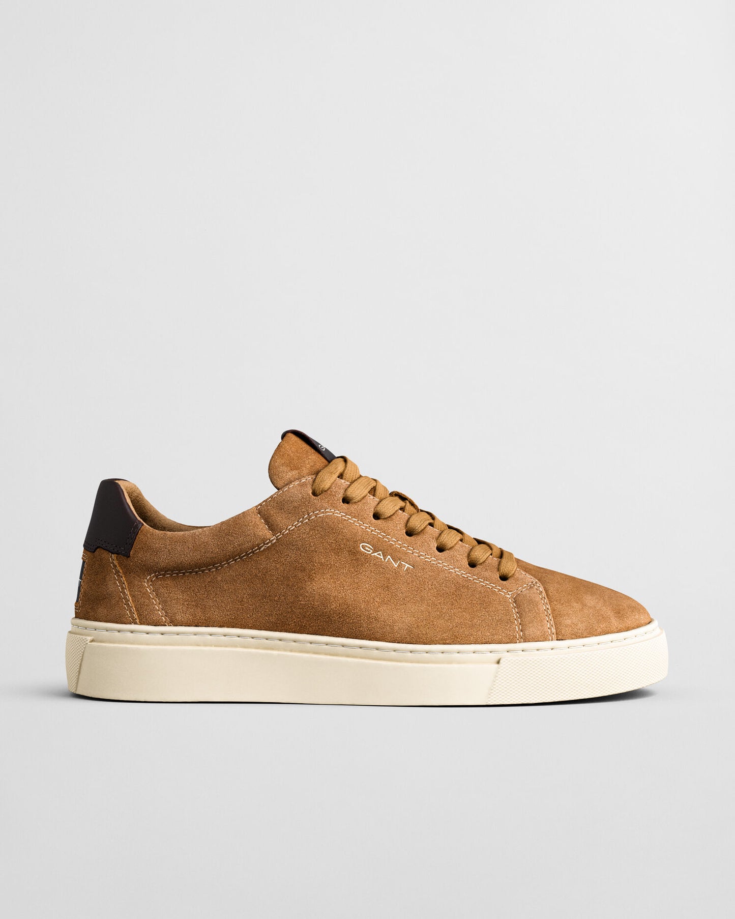 Baskets en suède McJulien
