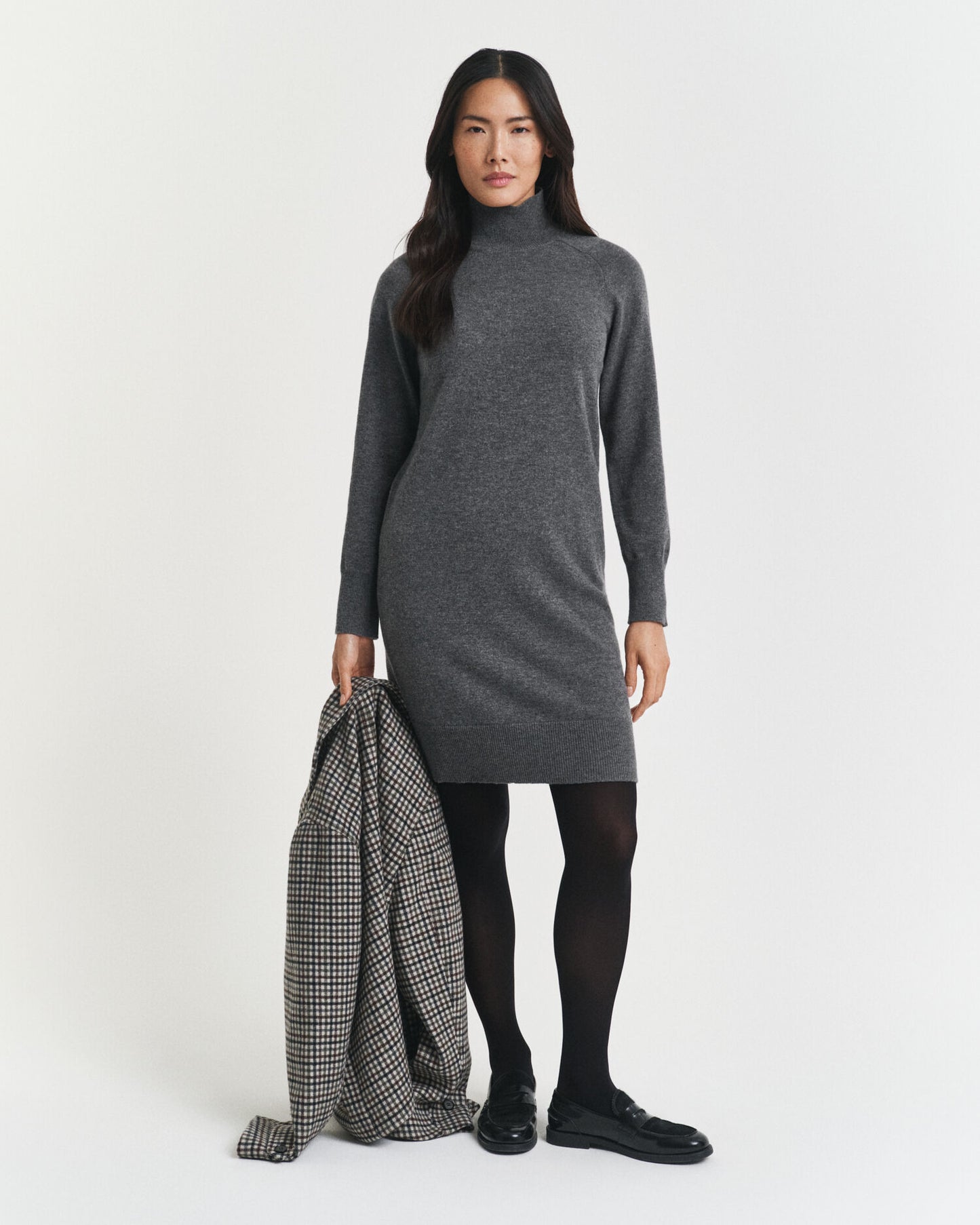 Robe en laine d'agneau superfine tricotée