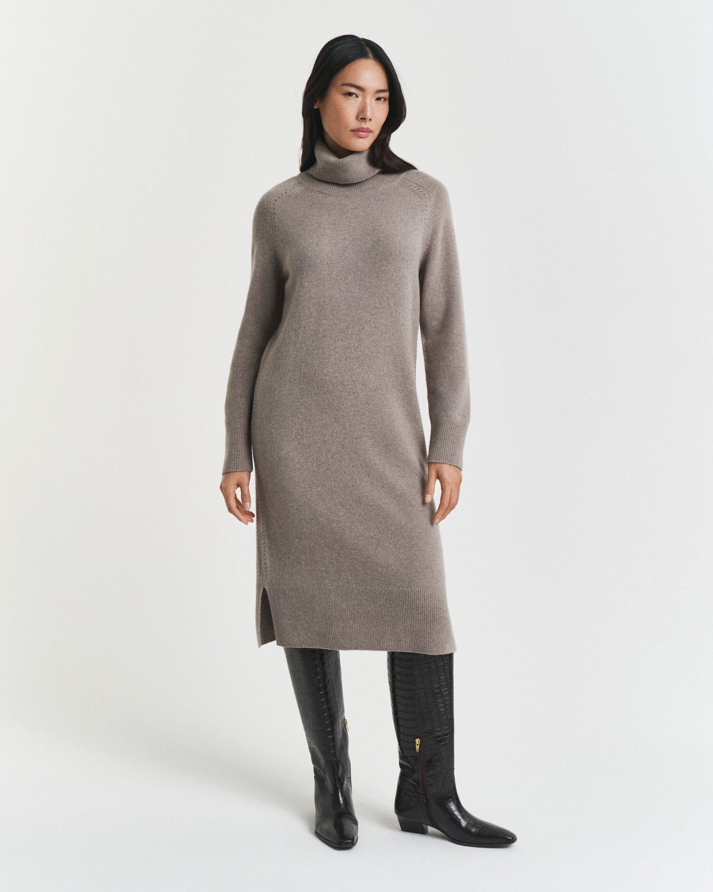 Strick-Rollkragenkleid