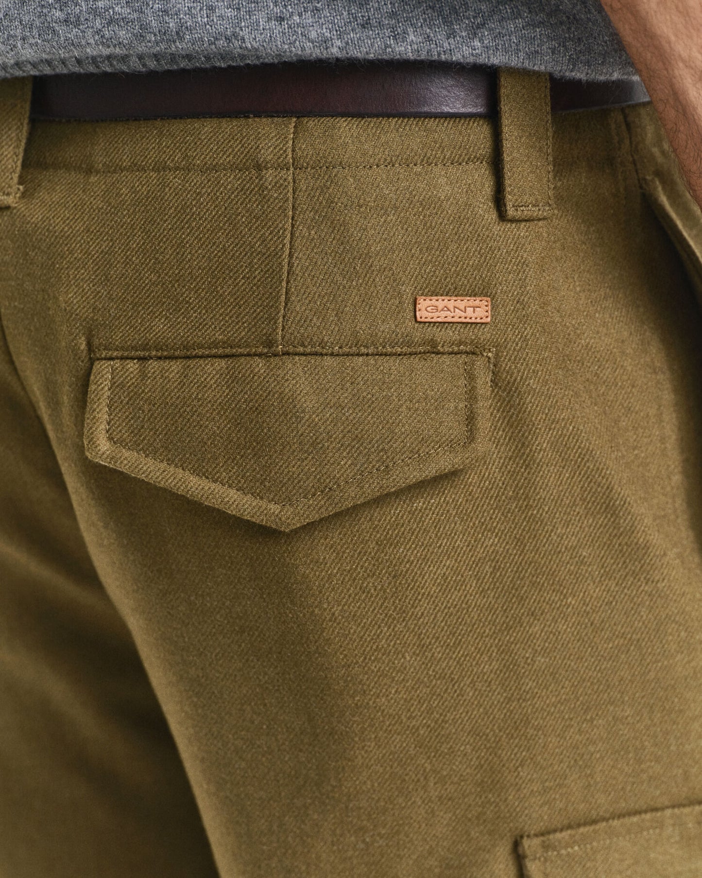 Pantalon cargo en laine mélangée à coupe décontractée