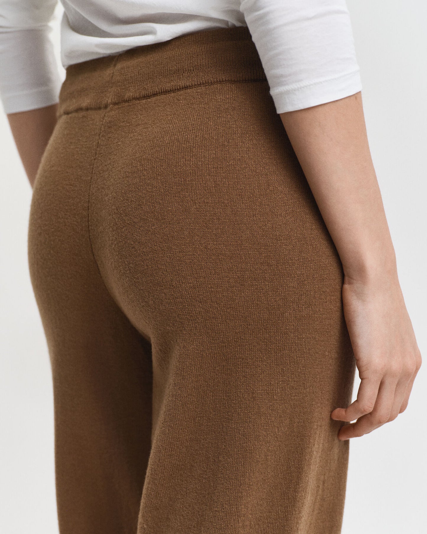 Pantalon en laine d'agneau superfine tricotée