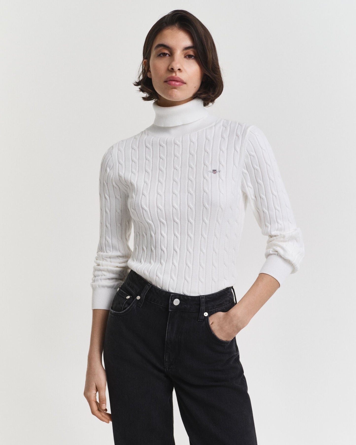 Rollkragenpullover mit Zopfmuster aus Stretch-Baumwolle