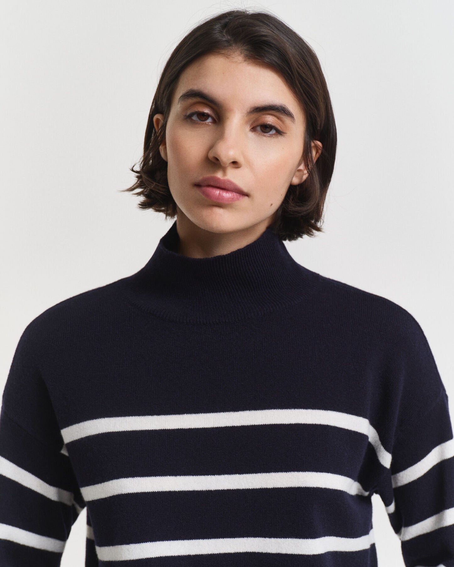 Pull col roulé en laine d'agneau superfine rayé