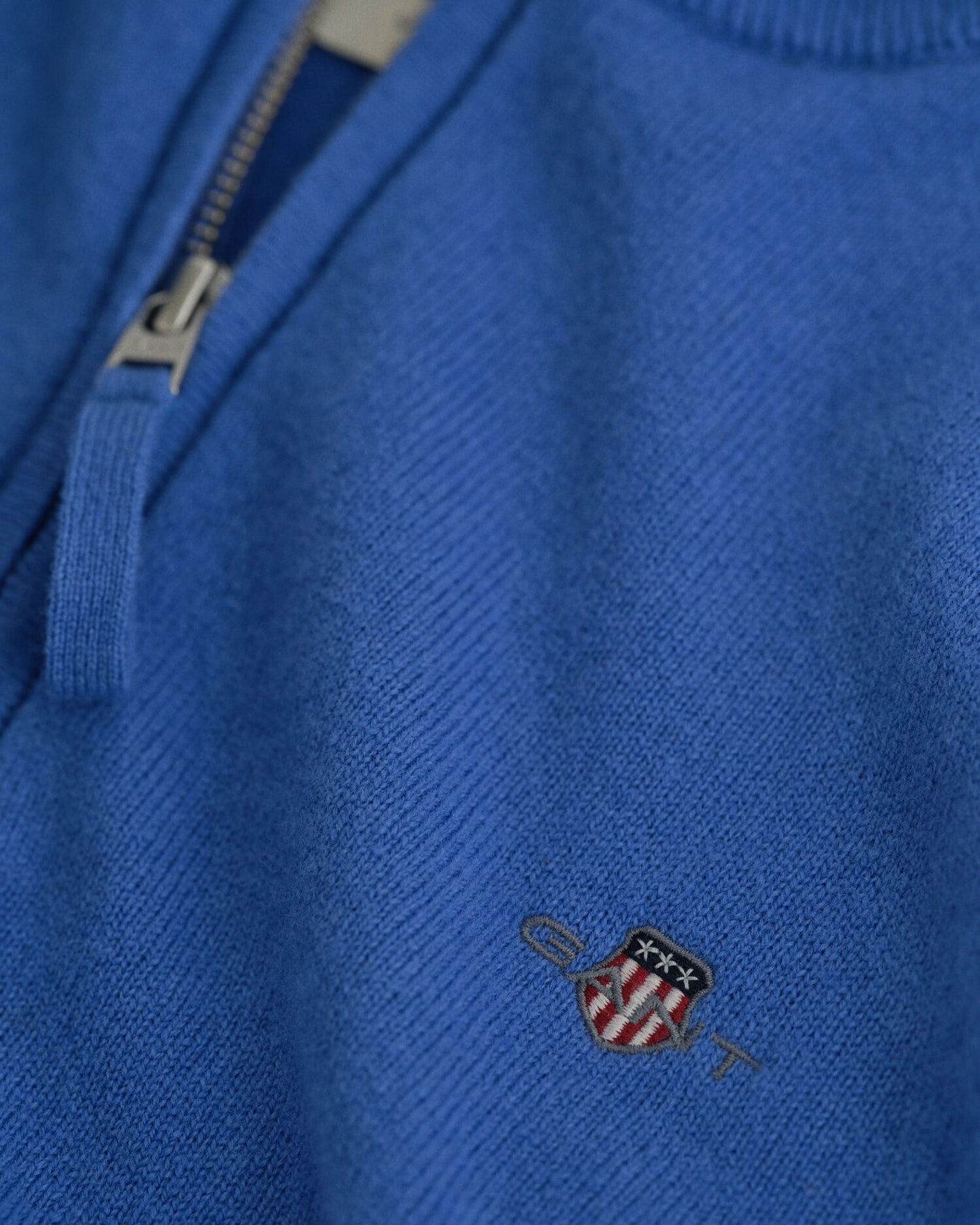 Pull demi-zippé en agneau de première qualité