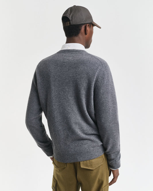 Pull en agneau mérinos extrafin à col en V