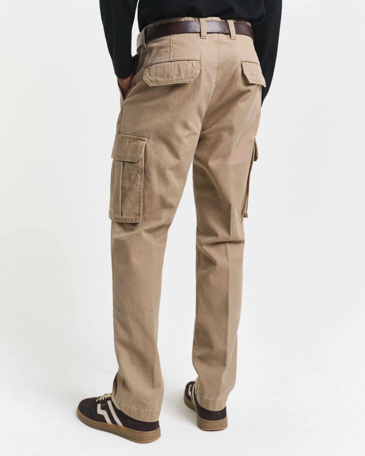 Pantalon cargo en sergé de coton coupe droite
