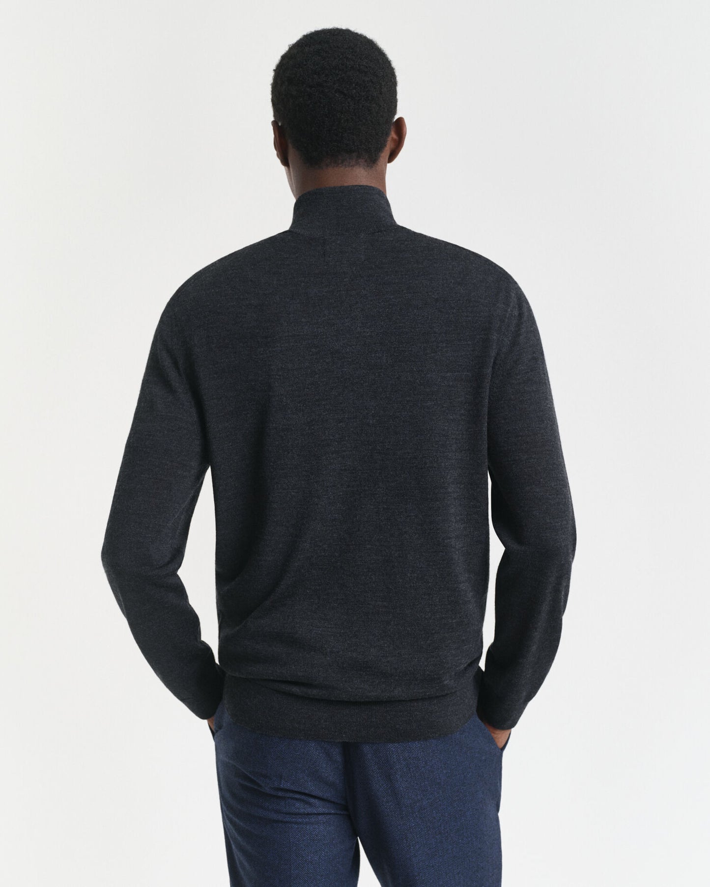 Pullover aus extrafeiner Merinowolle mit halbem Reißverschluss