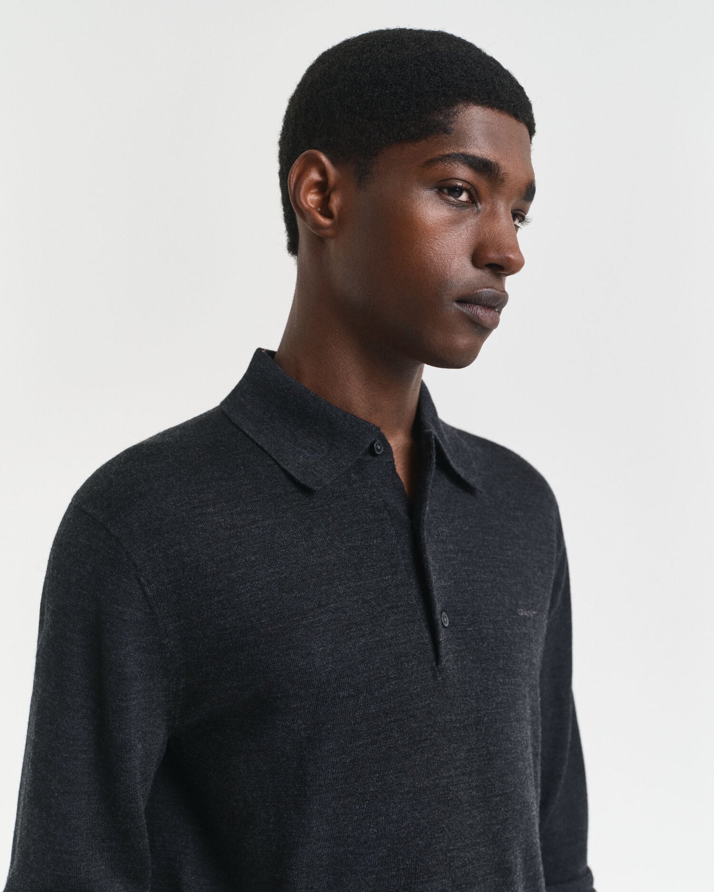Polo-Pullover aus extrafeiner Merinowolle