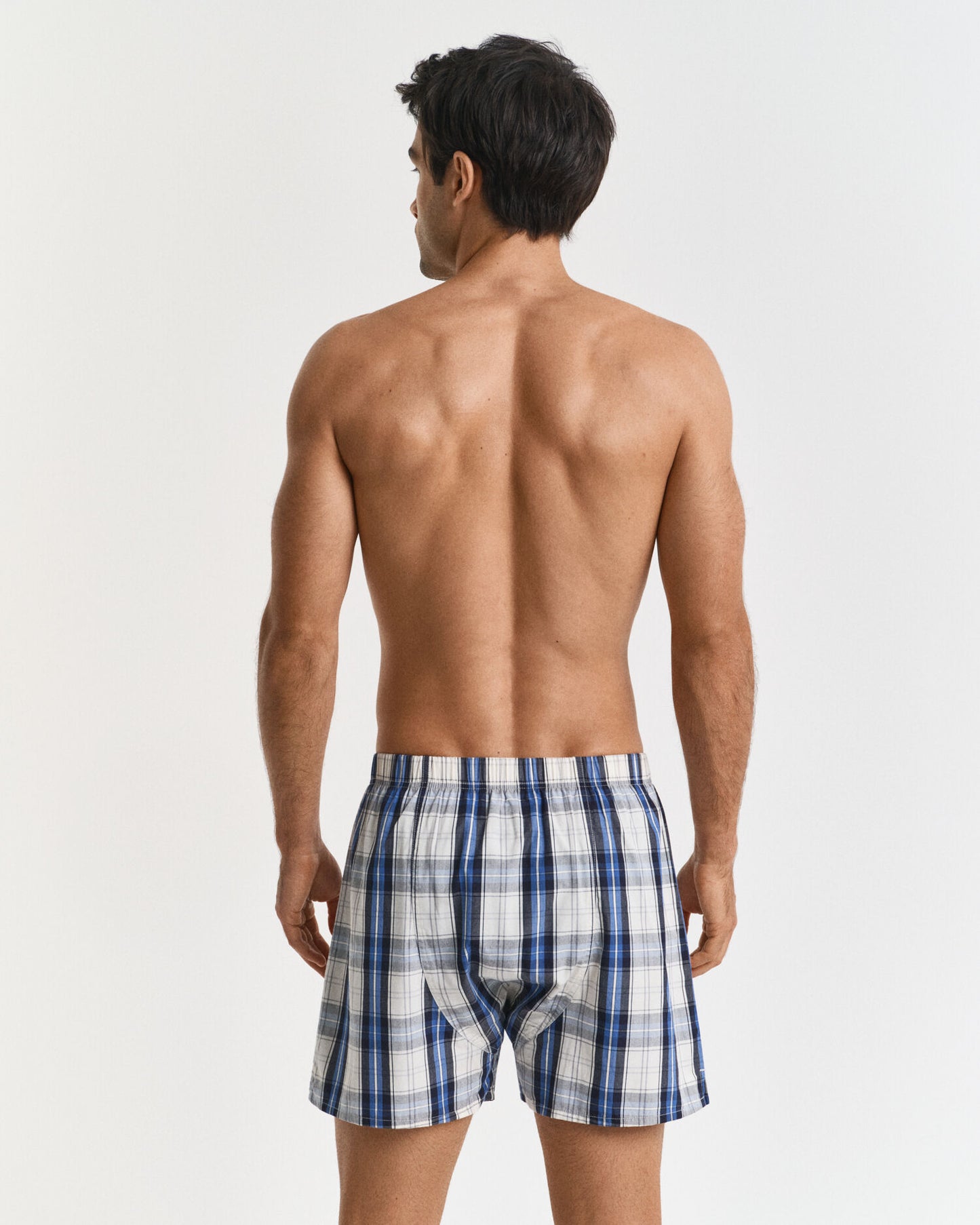 Lot de 2 boxers, un à carreaux et un uni