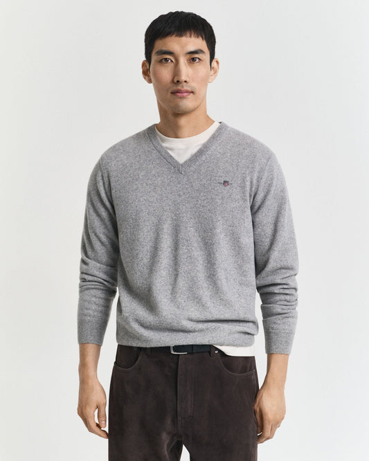 Pull col V en laine d'agneau ultra-fine