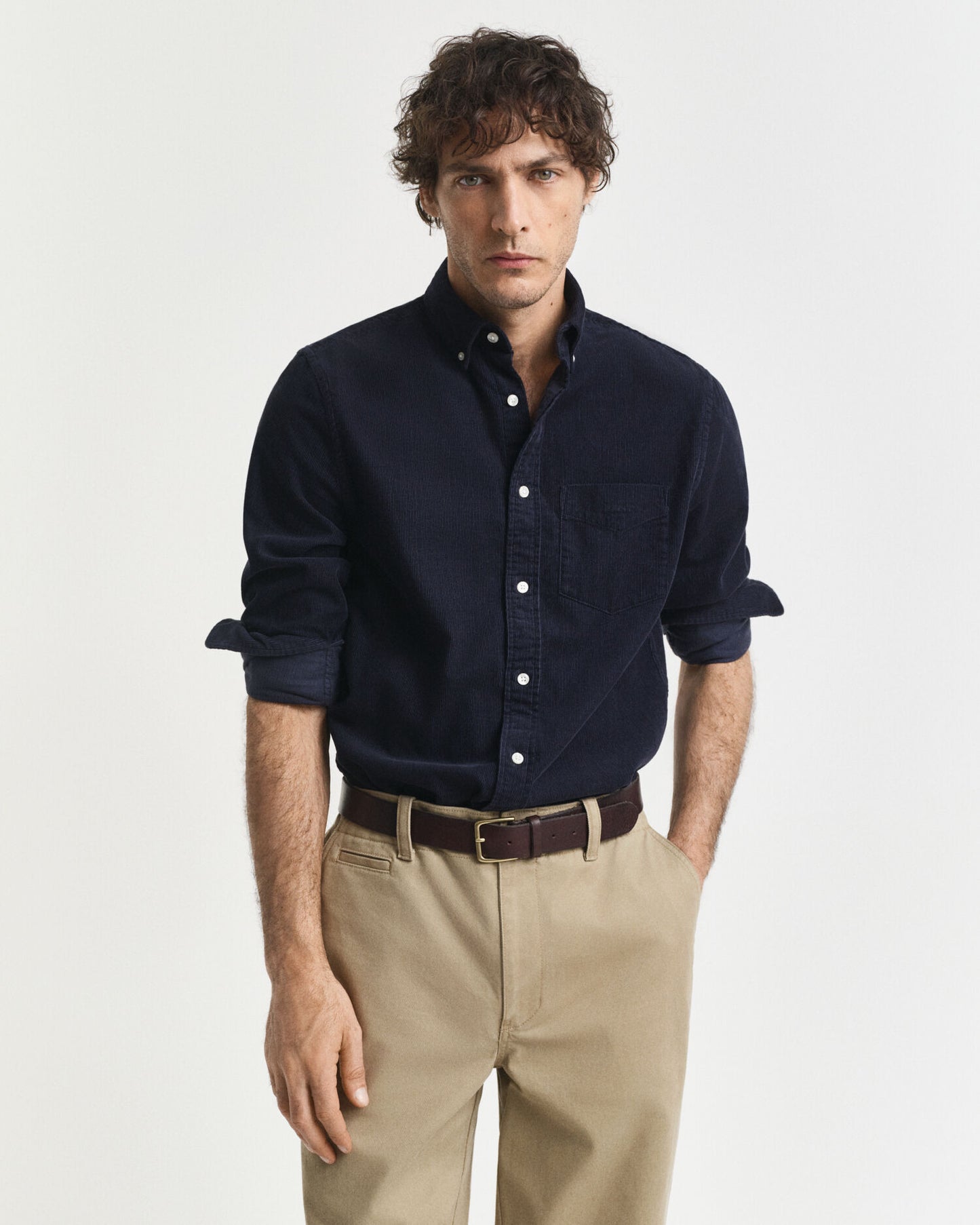 Chemise en velours côtelé coupe droite